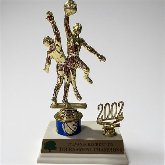 2002 basketball Trophy - Picture 1 of 8